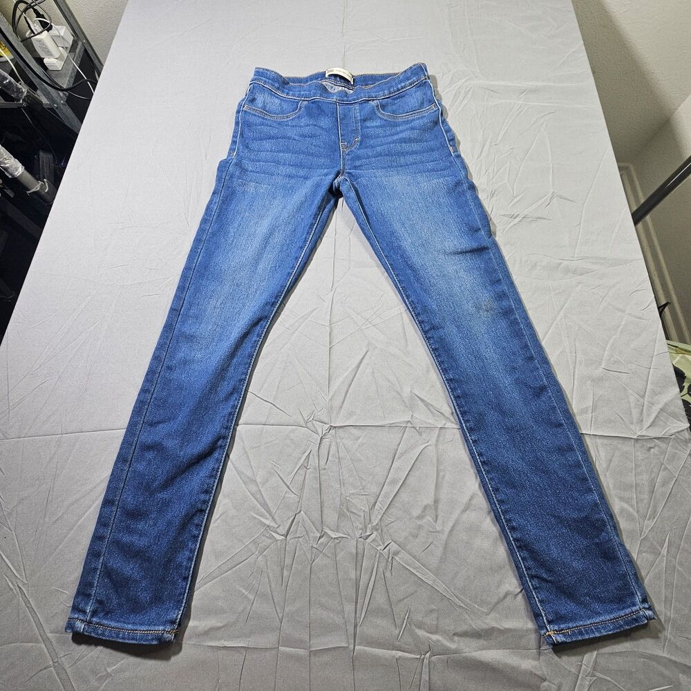 Levi's Women's Pull-on  Classic Straight Jeans Seattle Blue Size  26inch 2-4